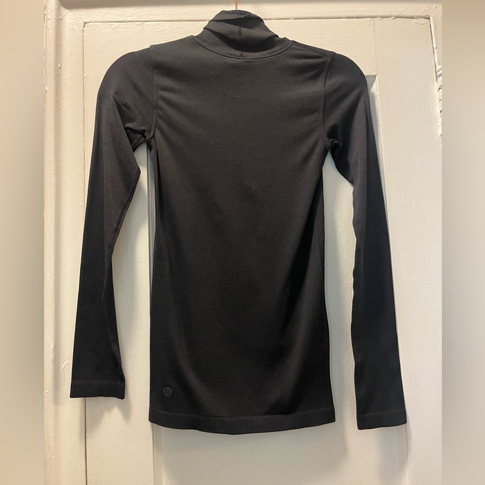 Lululemon Ribbed Turtleneck - Picture 3 of 4
